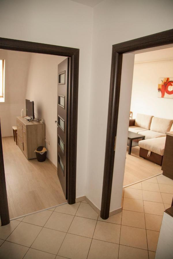 Diana'S Apartment Brasov Ngoại thất bức ảnh